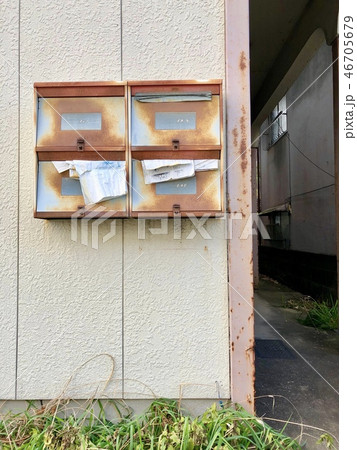 文化住宅の郵便受け 46705679