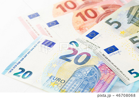 ユーロ 46708068