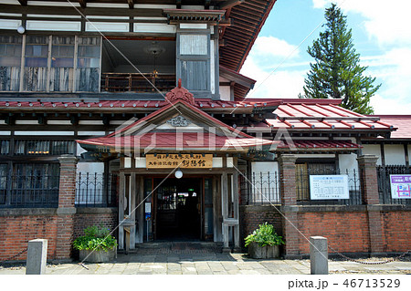 東北・青森・奥津軽・太宰治記念館 斜陽館 入口の眺め(5) 東北・青森・奥津軽・太宰治記念館 斜陽館 入口の眺め(5) 46713529