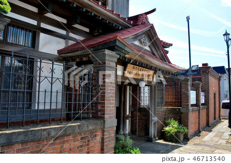 東北・青森・奥津軽・太宰治記念館 斜陽館の玄関の眺め(1) 東北・青森・奥津軽・太宰治記念館 斜陽館の玄関の眺め(1) 46713540