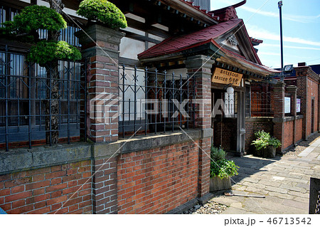 東北・青森・奥津軽・太宰治記念館 斜陽館の玄関の眺め(3) 東北・青森・奥津軽・太宰治記念館 斜陽館の玄関の眺め(3) 46713542