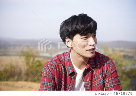 笑顔 微笑 微笑み 46719279