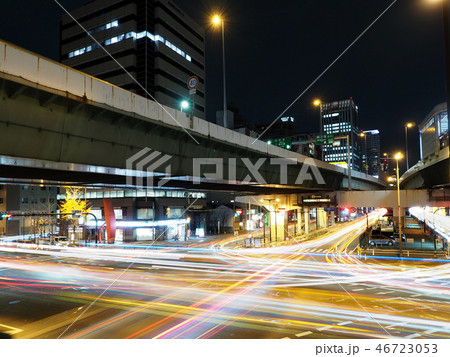 都市夜景 都市 夜景 交差点 大阪 日本 ビル ヘッドライト テールランプ 都市夜景 都市 夜景 交差点 大阪 日本 ビル ヘッドライト テールランプ 46723053