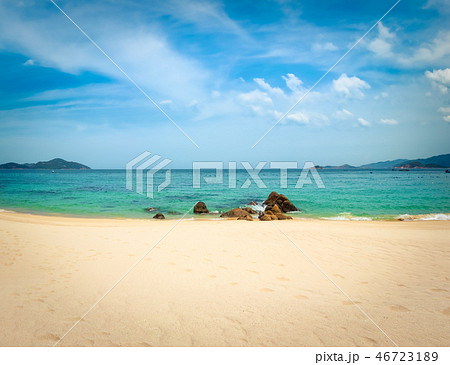 White sand beach. Vietnam 46723189