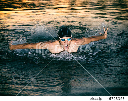 Swimmer breathing during swimming butterfly 46723363