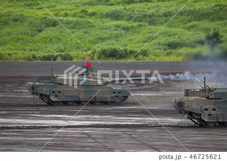 10式戦車の発砲 10式戦車の発砲 46725621