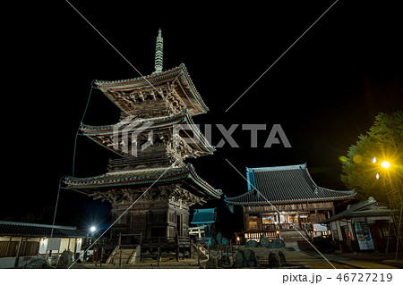 寺院境内のライトアップ　（瀬戸内市　餘慶寺） 46727219