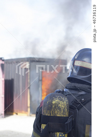 Fireman fire training station drill Fireman fire training station drill 46736119