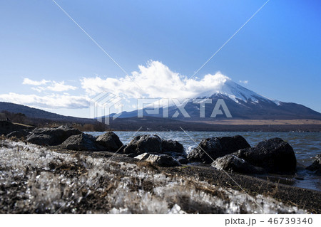 富士山と霜柱　風景 46739340