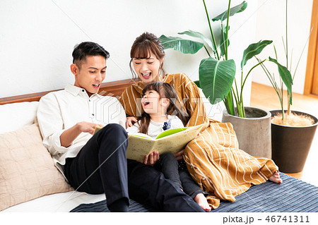 家族 絵本 子ども 家族 絵本 子ども 46741311