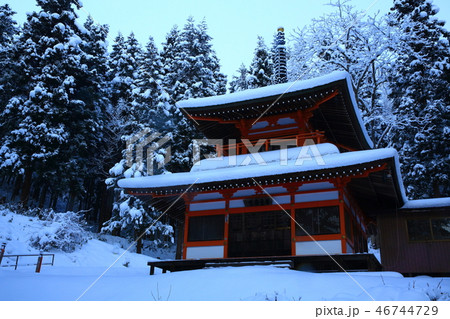 冬の極楽寺 46744729
