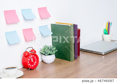 Office creative desk mock up with laptop computer 46746087