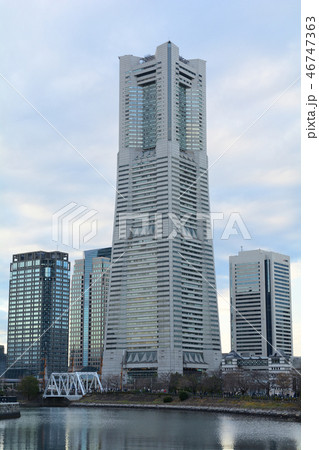 横浜 46747363