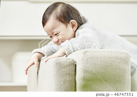 幼児 ベビー 室内 46747551
