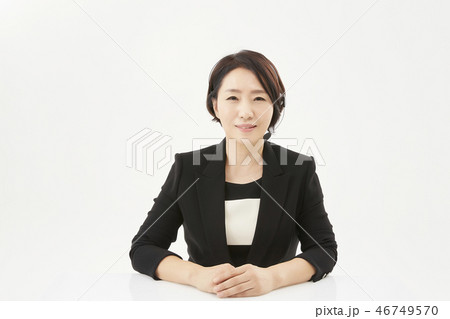 ビジネスウーマン 女性 女 46749570