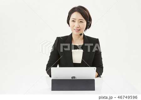 ビジネスウーマン 女性 女 46749596