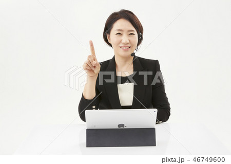 ビジネスウーマン 女性 女 46749600