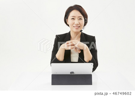 ビジネスウーマン 女性 女 46749602