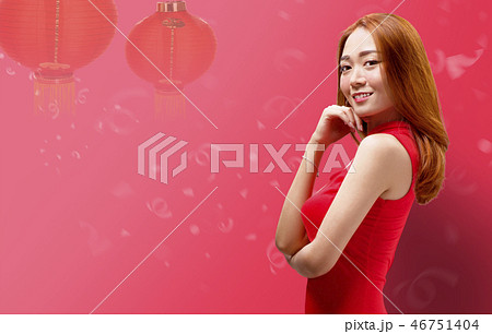 Smiling chinese woman with cheongsam dress 46751404