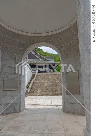 最上稲荷 境内の風景 46768744