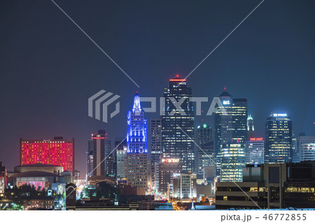 beautiful kansas city skyline at 46772855