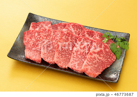 牛モモ肉　焼肉用 46773687