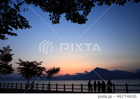 支笏湖の夕景 46774630