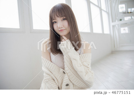 ストレートヘアー 日本人　ヘアスタイル 46775151
