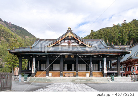 山梨県　身延山久遠寺（みのぶさんくおんじ）　本堂 46775553