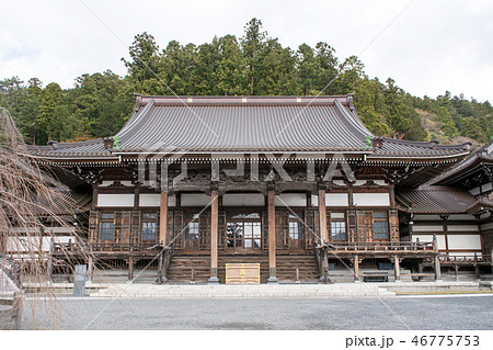 山梨県　身延山久遠寺（みのぶさんくおんじ）　仏殿 46775753