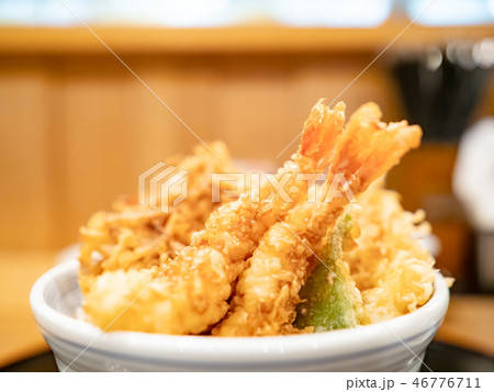 Tempura don or fried shrimp with rice 46776711