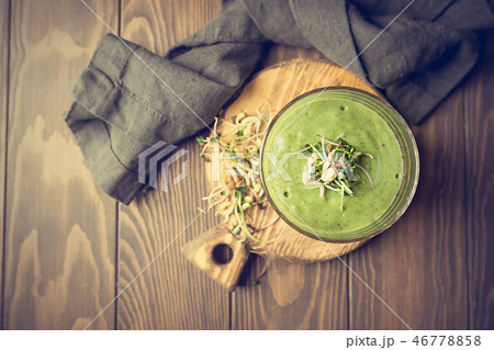 Healthy green smoothie 46778858