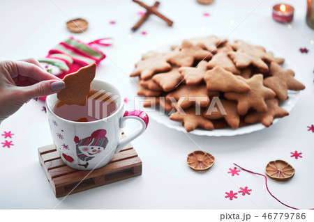 Homemade gingerbread cookies 46779786