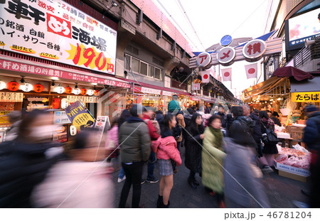 日本の東京都市景観　アメ横を望む 46781204