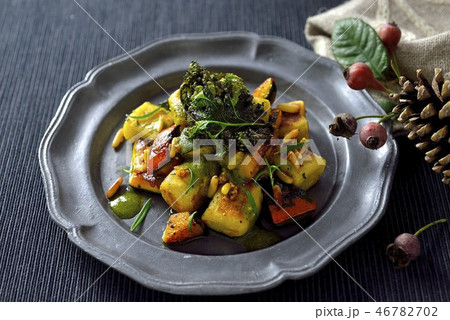 ローストパンプキンとニョッキ、ペストソース/gnocchi with roat pumpkin ローストパンプキンとニョッキ、ペストソース/gnocchi with roat pumpkin 46782702