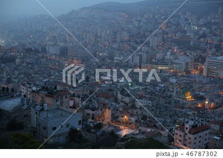 【パレスチナ】山間の街ナブルスの風景 46787302