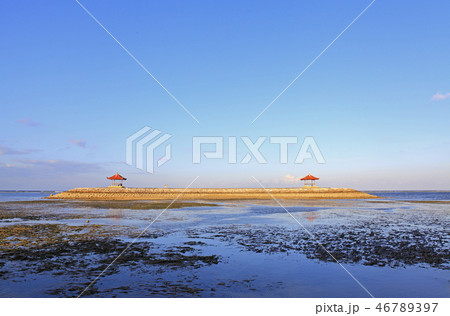 Balinese Pagodas on Karang beach at Sanur 46789397