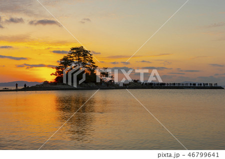 夕焼け 韓国 海 46799641