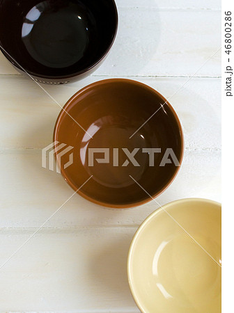 Set of bowls. Written breakfas, lunch, dinner Set of bowls. Written breakfas, lunch, dinner 46800286
