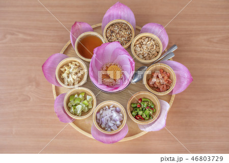 Miang Kham Bua Luang, 46803729