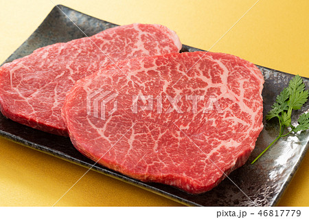 牛もも肉　ステーキ肉 46817779