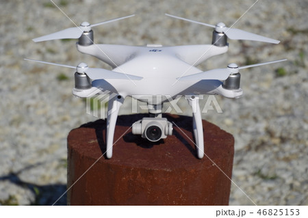 Quadrocopter DJI Phantom 4 on a Quadrocopter DJI Phantom 4 on a 46825153