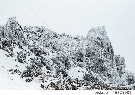 winter mountains  46825902