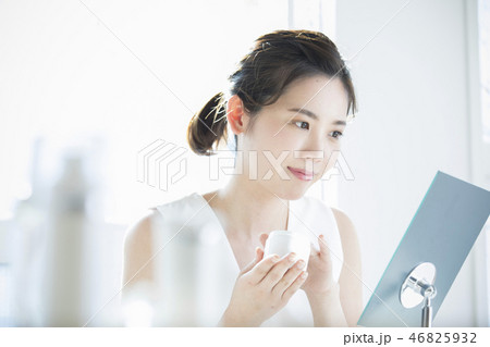 ビューティーイメージ　　 46825932