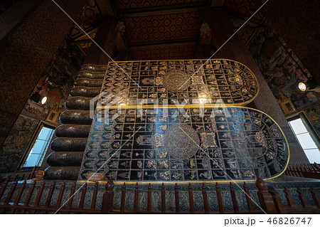 タイ・バンコクのワット・ポー(涅槃寺)の涅槃仏 足裏 タイ・バンコクのワット・ポー(涅槃寺)の涅槃仏 足裏 46826747