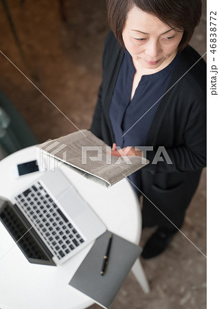 女性 ビジネス 女性 ビジネス 46838772