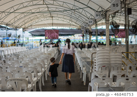 People to pay and respect to Thai King Bhumibol 46840753