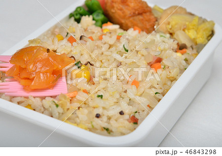 美味しいお弁当(チャーハン) 46843298