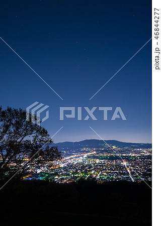 若草山から眺める夜景 （奈良県奈良市）※2017年4月撮影 46844277