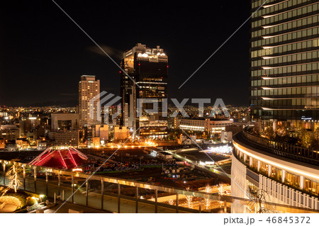 大阪　梅田　駅ビル　夜景　空　雲　風景　景色 46845372